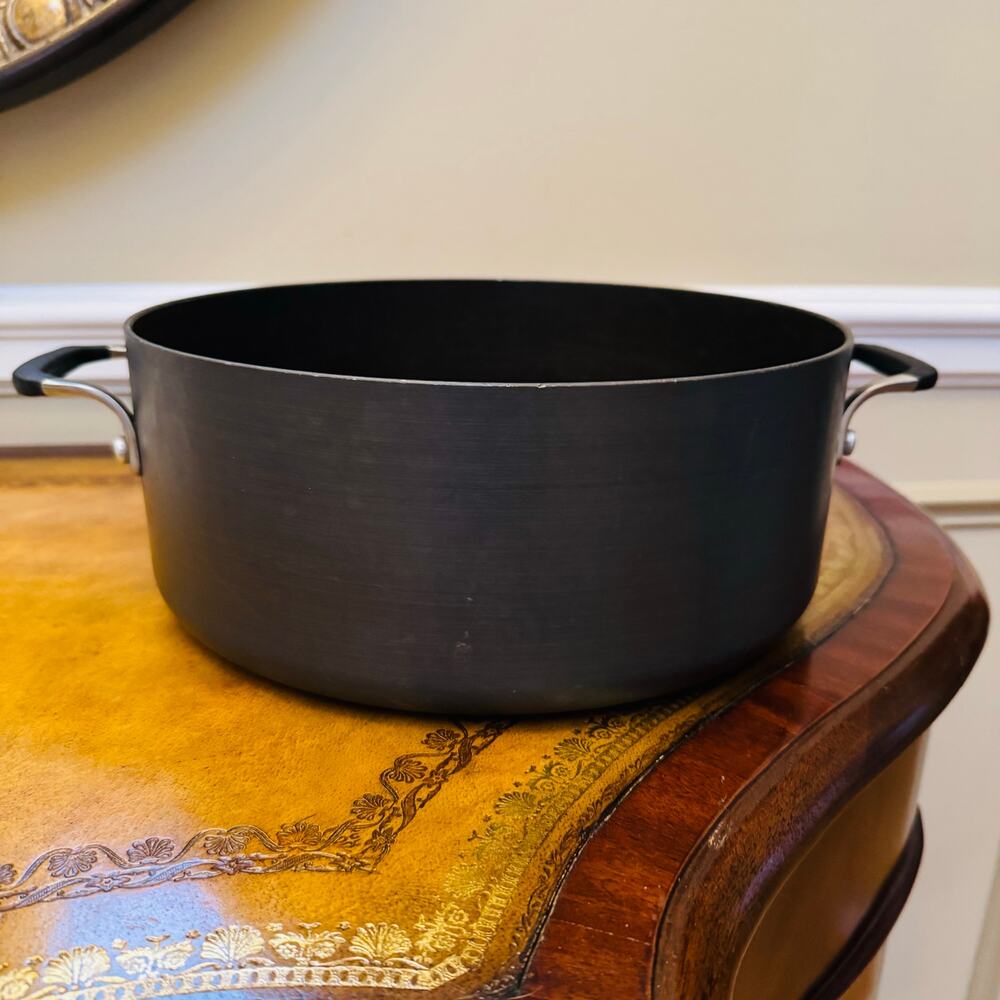 Calphalon 8787 Hard Anodized Nonstick 7 Qt Black Dutch Oven Without Lid Stockpot